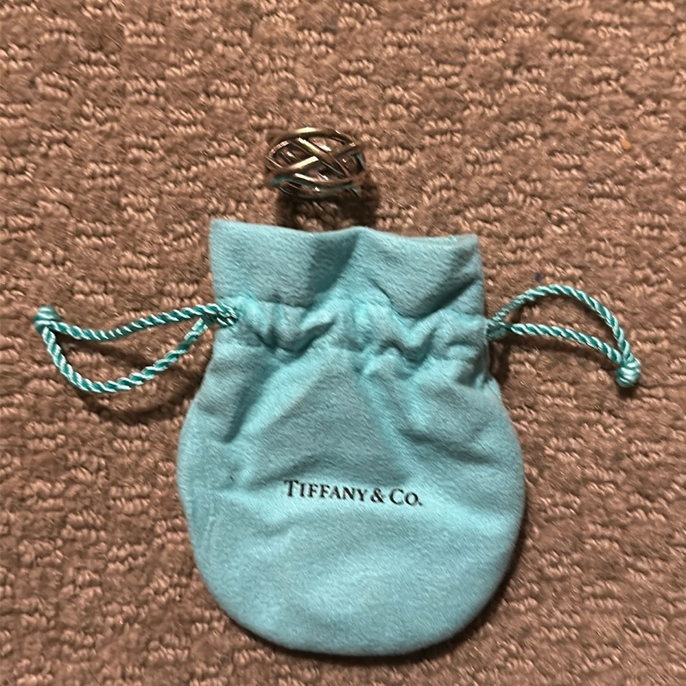 Authentic Tiffany & Co. crisscross ring